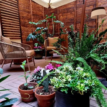 Town House Spagna 4*