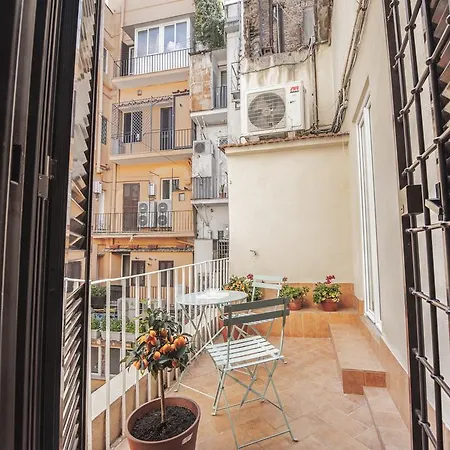 Guest house Town House Spagna 2*