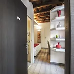 Town House Spagna 4*