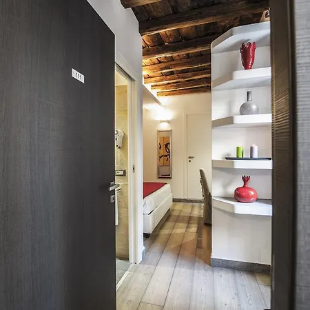 Town House Spagna 3*